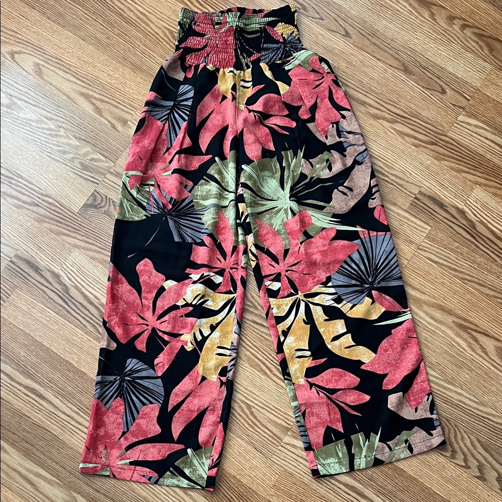 High-Waist Wide Leg Tropical Print Pants - Black Multi